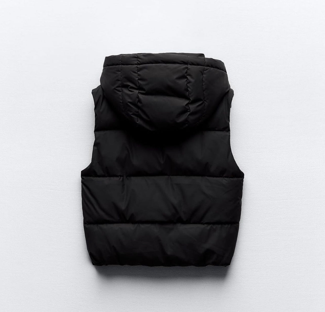 Sleeveless Uni-Jacket