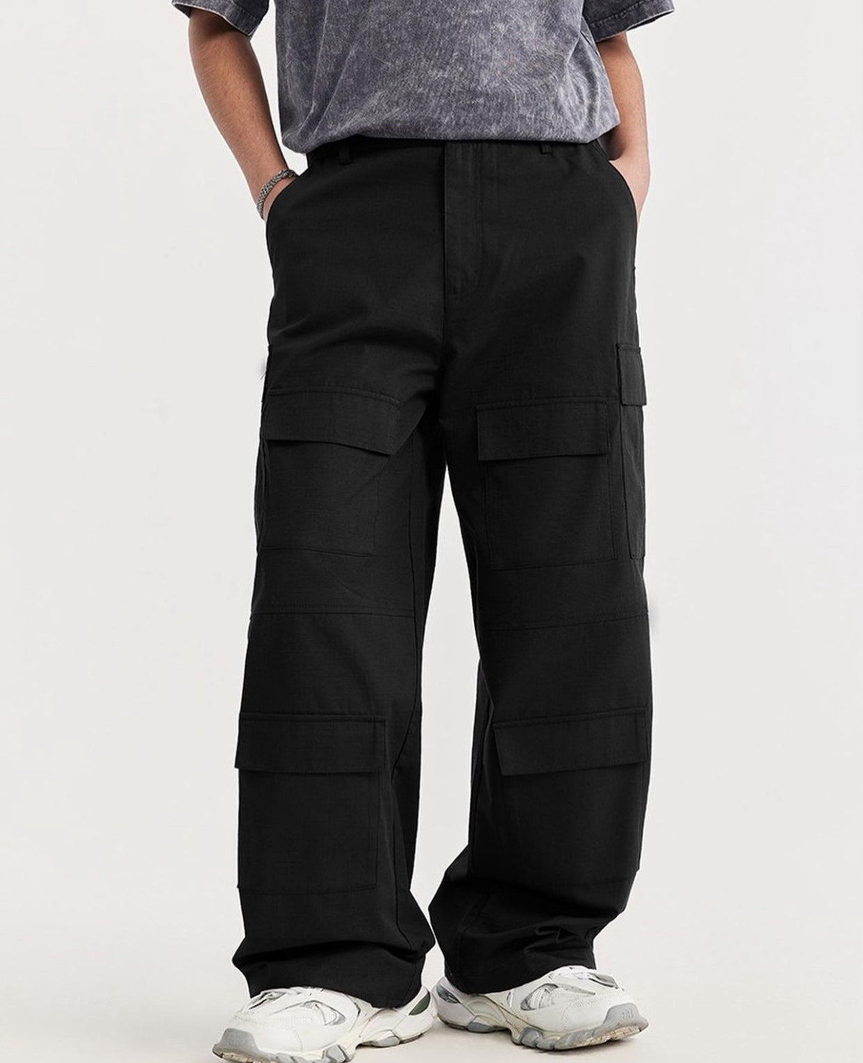 VIII-Flap Cargo Pants