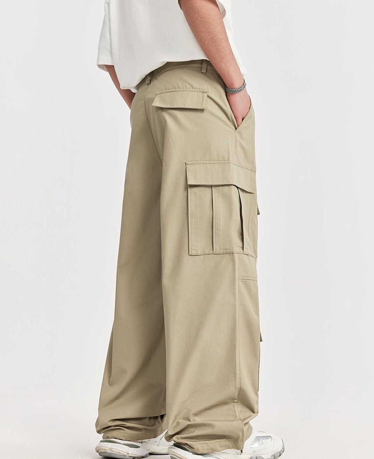 VIII-Flap Cargo Pants